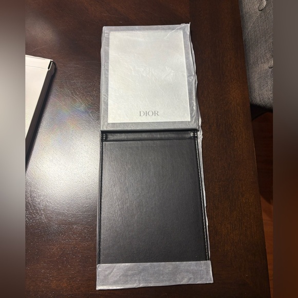 DIOR stand mirror Black CD Logo 14x19x1.5cm faux leather - Picture 5 of 9